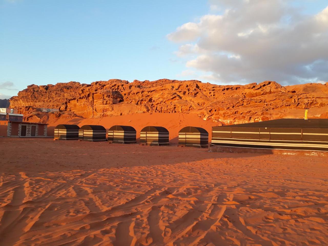 Wadi Rum Candles Camp Kültér fotó